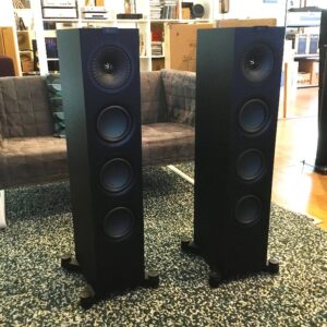 KEF Q550 BLACK